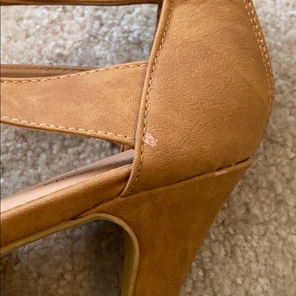 TOP Moda Tie Up Tan Heels - Picture 7 of 7